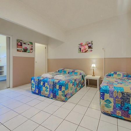 Marlin Motel Biggera Waters Bagian luar foto